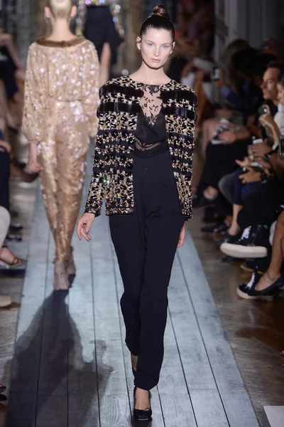 Look 22